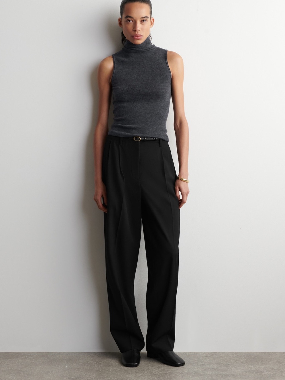 COS PLEATED WOOL-BLEND TAPERED PANTS